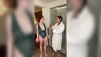 Tati Evans Gi_xxo Lesbian Magic Strip Nude Onlyfans XXX Videos - leaknud.com