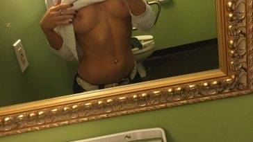 Valerie Pac  Nude on adultfans.net