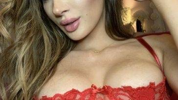 Molly Eskam OnlyFans April on adultfans.net