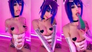 Purple Bitch Nude  Tentacle Party and Projekt Melody  Porn Video on adultfans.net