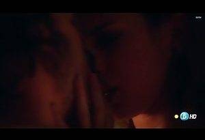 Maria Valverde 13 Hermanos (2014) 2 Sex Scene on adultfans.net