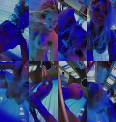 Sydney Fuller naked tanning snapchat premium 2020/11/04 on adultfans.net