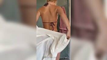 Daisy Keech Nude Strips Down Onlyfans Porn XXX Videos Leaked - leaknud.com