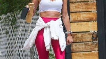 Alessandra Ambrosio Brings Hot Pink Yoga Pants for Tuesday Workout on adultfans.net