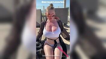 Bethany lily bounce her boobs onlyfans videos 2020/07/29 on adultfans.net
