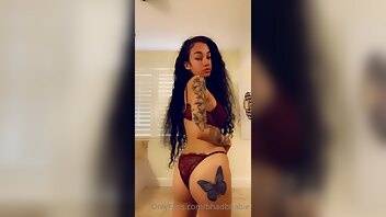 Bhadbhabie 22 04 2021 2090661735 sending the rest of the video in the dm to 10000 random people t... on adultfans.net