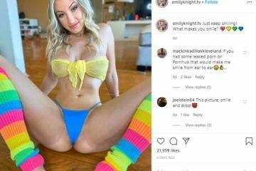 Emily Knight Nude Dildo Premium Snapchat Video on adultfans.net