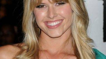 Sarah Wright Olsen Sexy Collection on adultfans.net