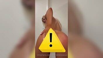 Scarlettkissesxo 22 10 2021 2253870412 caution slippery when wet oiled ass and juicy pussy this m... on adultfans.net