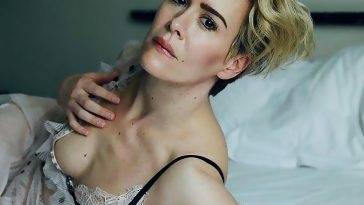 Sarah Paulson Nude Flashes Her Lesbian Tits! on adultfans.net