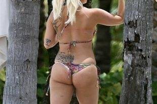 Lady Gaga's Trashy Candid Thong Bikini Pics on adultfans.net
