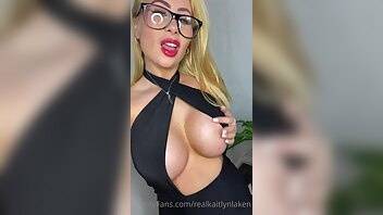 Realkaitlynlaken this 10 minute step mom video is on its way to your inbox right now on adultfans.net