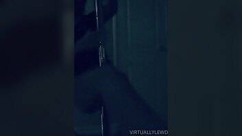 Virtuallylewd arggh i m so annoyed this is the best footage i coul on adultfans.net