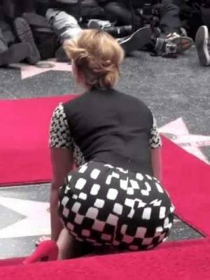 Scarlett Johansson's fat ass on adultfans.net