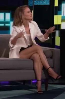 Natalie Portman and her incredible legs on adultfans.net