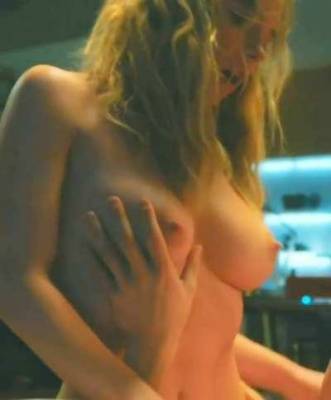 Imagine getting paid to grab Sydney Sweeney's tits. on adultfans.net
