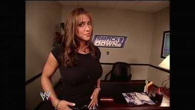 Any WWE buds here remember this classic Stephanie McMahon moment? Classic Smackdown segment that made many fans excited. - leaknud.com