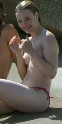 Rachel McAdams topless on adultfans.net