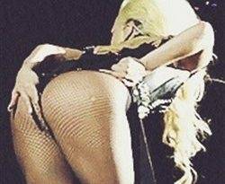 Lady Gaga Fingers Her Butt On Stage on adultfans.net