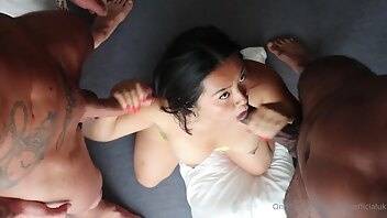 Tommyofficialuk white and black threesome on thick asian on adultfans.net