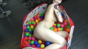Noelle Easton Noelle Loves Balls ManyVids Free Porn Videos on adultfans.net