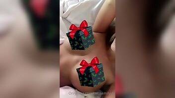 Missemilyyb unwrap your christmas present early sent to your dms on adultfans.net