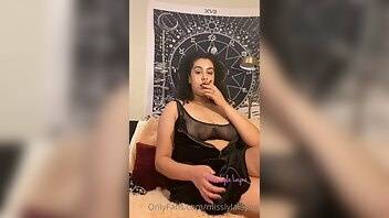 Gemtheegoddess A 4 minute window into a smoke strip and ignore ses xxx onlyfans porn on adultfans.net