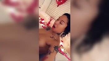 Honey gold romantic shower nude onlyfans videos 2020/11/01 - leaknud.com