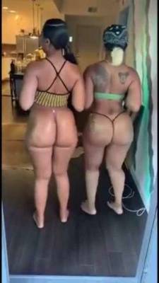2 asses clapping on adultfans.net