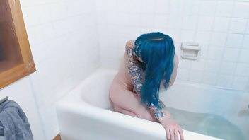Kiwi couli dirty tgirl p--s in her bath free manyvids xxx porn video on adultfans.net