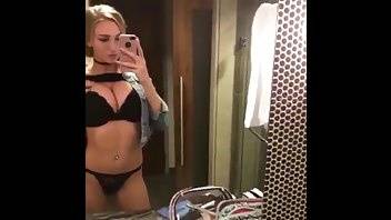 Kendra Sunderland shows off figure premium free cam snapchat & manyvids porn videos on adultfans.net