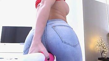 Beabeatrice squirting jeans fetish hitachi porn video manyvids on adultfans.net