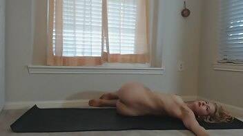 Nadia layne yoga yoga quick naked session xxx video on adultfans.net