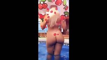 Paola Skye swimming pool booty twerking snapchat free on adultfans.net