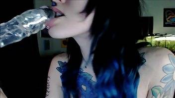 Skulliee transparence oral fixation mouth fetish swallowing / drooling porn video manyvids on adultfans.net