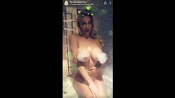 Nicolette shea bathtub tease snapchat xxx porn videos on adultfans.net