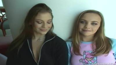 BREAKING HOT BABES ASSES - AURORA SNOW & GAUGE on adultfans.net