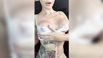 Sophmariex 1129172 Dripping that oil over my tits and booty premium porn video on adultfans.net