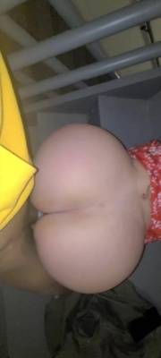 Amateur Giant Ass on adultfans.net