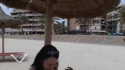 Strandschlampe Jessica auf Mallorca1 4 on adultfans.net