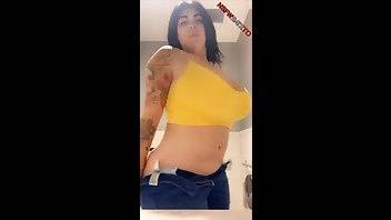 Ana lorde public toilet pussy fingering snapchat xxx porn videos on adultfans.net