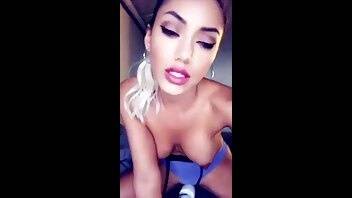 Gwen Singer orgasm face snapchat premium porn videos on adultfans.net