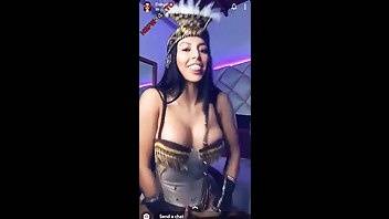 Dahyn uniform tease snapchat xxx porn videos on adultfans.net