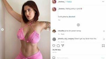 Sinstr3ss Thot Teasing Ass , Tits And Hairy Pussy OnlyFans Insta Leaked Videos on adultfans.net