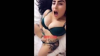 Lucy Loe pussy play on bed snapchat premium porn videos on adultfans.net