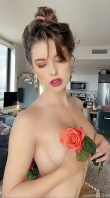 Amanda Cerny Nude Valentines  Set  on adultfans.net