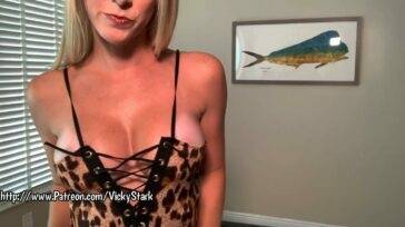 Vicky Stark Tiger Queen Try On on adultfans.net