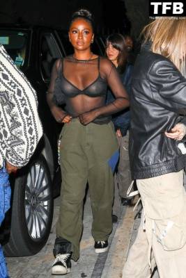 Justine Skye Flashes Her Nude Breasts After Enjoying Dinner in LA on adultfans.net