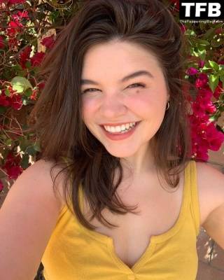 Madison McLaughlin Sexy Collection on adultfans.net