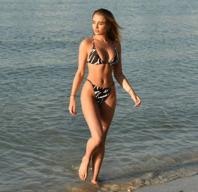 Georgia Harrison Flaunts Her Sexy Bikini Body on the Beach in Mexico - Mexico - Georgia on adultfans.net